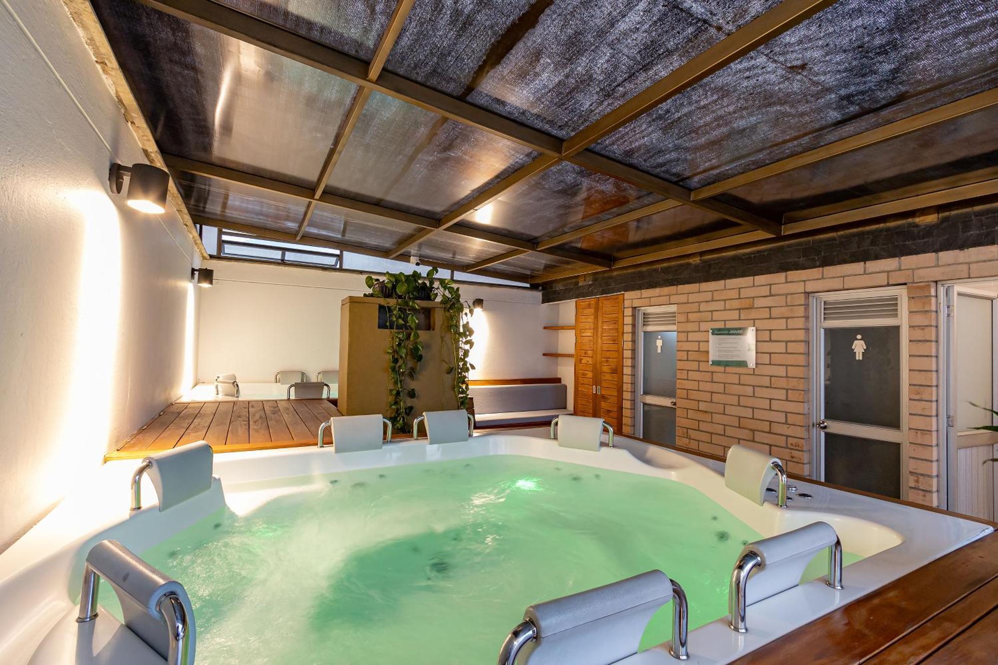 Prada Hotel 3*
